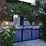 Origins Ii Calm Near & Taverns פיסו ליבאדי