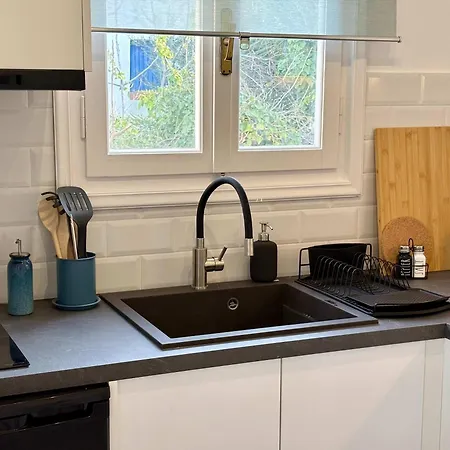 Origins Ii Calm Near & Taverns Писо-Ливади