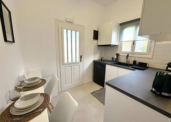 Origins Ii Calm Near & Taverns Апартаменты *